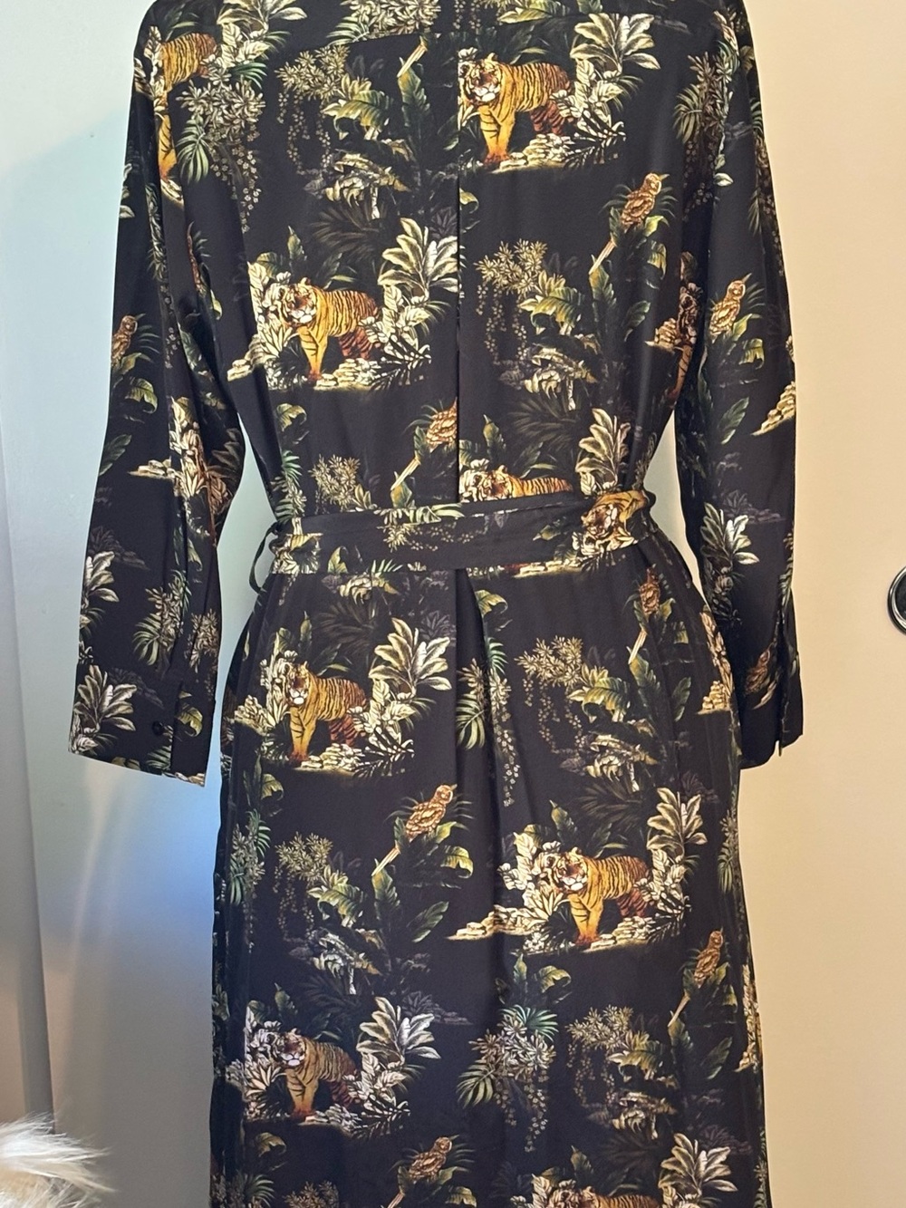 L’Agence black Safari Print Tie-Waist Women's Maxi Dress - Picture 2 of 13